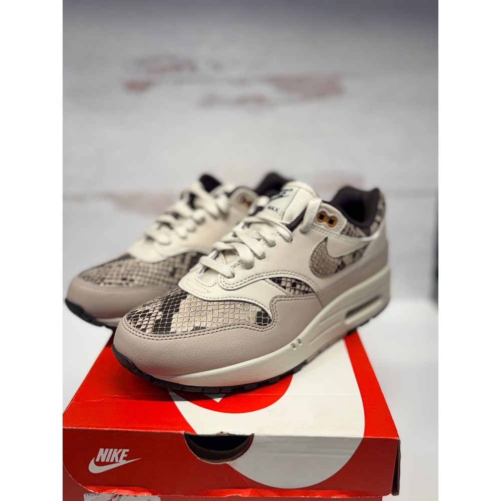 Nike Air Max 1 87 Snakeskin Sail Ironstone Womens Size 7.5
